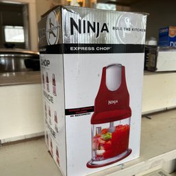 Ninja Express Chop Manual Food Processor (porch)