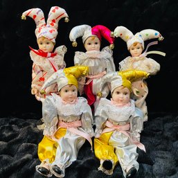 Set Of Five Small Vintage Porcelain Jesters/Clowns (Box 12)
