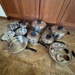 Large Lot Of Chef's Wear Stainless Pots & Pans - See Description (Kitchen)