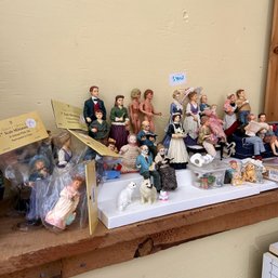 Large Lot Of DOLLHOUSE MINIATURE Figures (BSMT)