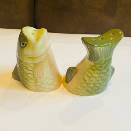 Set Of Green Fish Salt & Pepper Shakers (EF - LR2)