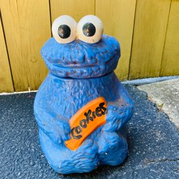 COOKIES!! Sesame Street Cookie Monster Ceramic Cookie Jar (Barn3)