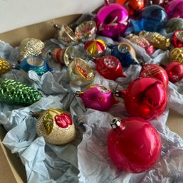 Beautiful Lot Of Vintage Glass Christmas Ornaments (IS)