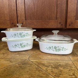 Set Of Three Corningware Callaway Baking Dishes With Two Glass Lids & Plastic Lid (Kitchen)