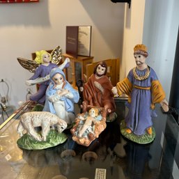 Handpainted Vintage Ceramic Nativity Figures, Christmas Nativity Scene (UP)