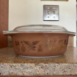 Vintage PYREX Early American Brown & Gold Dish With Lid (Kitchen)
