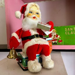 Wow! Vintage Mechanical Santa Claus, Battery Operated, In Original Box! (b1)