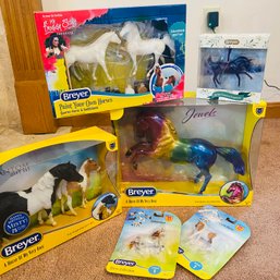 New! 6 Breyer Horse Toys W/ Phantom Gift Set, Paint Your Own Horses, Jewels & More! (EF - LR2)