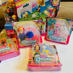 New! Barbie Chelsea Toys Incl. Dreamhouse Set, Soccer Set & Dolls (EF - LR2)