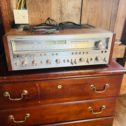 Vintage Pioneer Stereo Receiver (Barn)