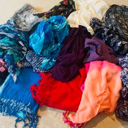 Nice Assortment Of Colorful Women's Scarves (*62360*) - BSMT