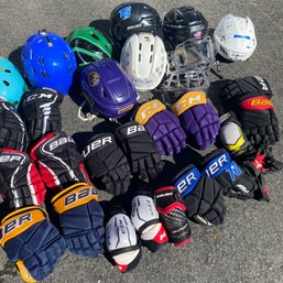 Big Lot Of Child Sized Hockey Helmets & Gloves (Bauer, Reebok, CCM, Vapor) (pod)