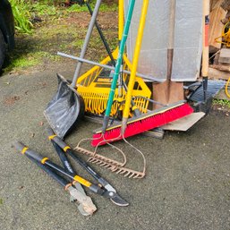 Log Hook, Fiskars Lopper, Shovels, Rakes & More! (*62381*) - (Shed Closet On Left)