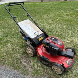 Toro Recycler 22' Lawn Mower With SmartStow & Cover (Garage)