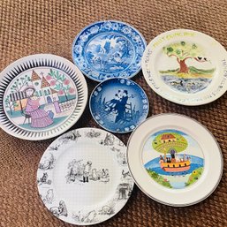Cute Lot Of Plates With Winnie The Pooh, Noah's Ark & More (Kitchen)