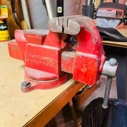 Red Pivoting 4' Columbian Bench Vise (Zone 3)