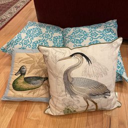 Lot Of Decorative Throw Pillows (lR)