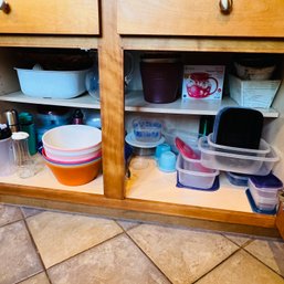 Cabinet Lot: Assorted Food Storage (Kitchen)
