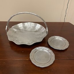 Lot Of Small Aluminum Trays (lR)