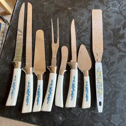 Vintage Utensil Set (garage)