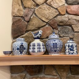 Lot Of Chinese Style Blue Patterned Pottery (lR)