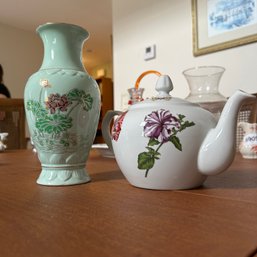 Floral Teapot And Vase (DR)