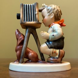 Vintage Goebel W Germany HUMMEL Figure, 'The Photographer' (BR)