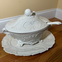 Beautiful Large Vintage Made In Italy Lidded Soup Tureen W/ Under Plate & Ladle (DR)