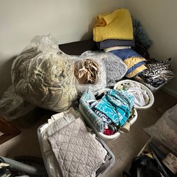 Huge Assortment Of Linens: Quilts, Curtains, Comforters, Handerchiefs, And More!  (BR1)