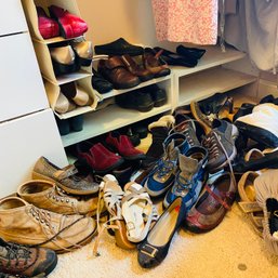 Large Lot Of Women's Shoes, Sneakers & Boots (Master Closet)