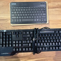 Bluetooth Keyboard And Wired Keyboard (office)