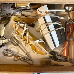Drawer Lot: Vintage Egg Beaters And More (kitchen)