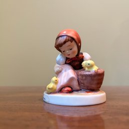 Vintage Goebel W Germany HUMMEL Figure, 'Chick Girl' (BR)