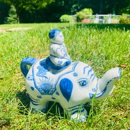 Cute! Blue & White Ceramic Elephant Teapot With Rider As A Topper (BSMT)