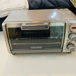 Black & Decker Toaster Oven (Living Room Table On Left Side)