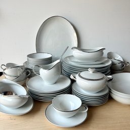 Gorgeous Vintage MODERNE Fine China Collection (IS)