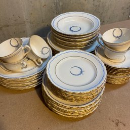 Large Set Of Warwick China With Blue Wreath & Gold Trim (Bsmt)