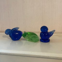 Glass Animal Figurine Trio (Up Kitchen)