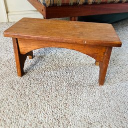 Vintage Wooden Footstool (Mudroom)