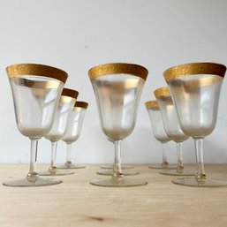 Stunning Vintage MCM Gold Rim Wine Glasses (IS)