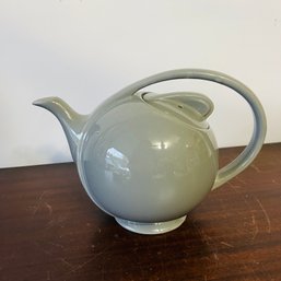 Vintage Hall# 3111 Airflow 6 Cup Teapot (CMH)