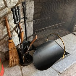 Fireplace Tools And Wood Holder (den)