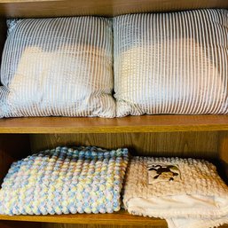 Throw Pillows And Baby Blankets Lot (Basement 1)