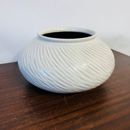 Decorative Pot (KL)