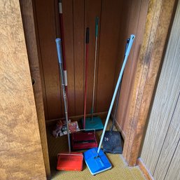 Five Vintage Assorted Carpet Sweepers & New Mop (Laundry Closet)