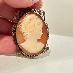 Small Cameo Brooch Pin (*66978* - PR) (OA)