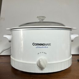 CORNINGWARE Electrics Slow Cooker (LEFT)