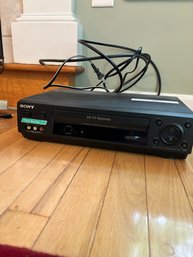 Sony VCR With Remote (LV)
