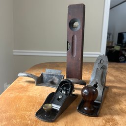 Vintage STANLEY Planers, Level & Scraper (BR)