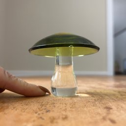 Glass Mushroom Figurine (BR)